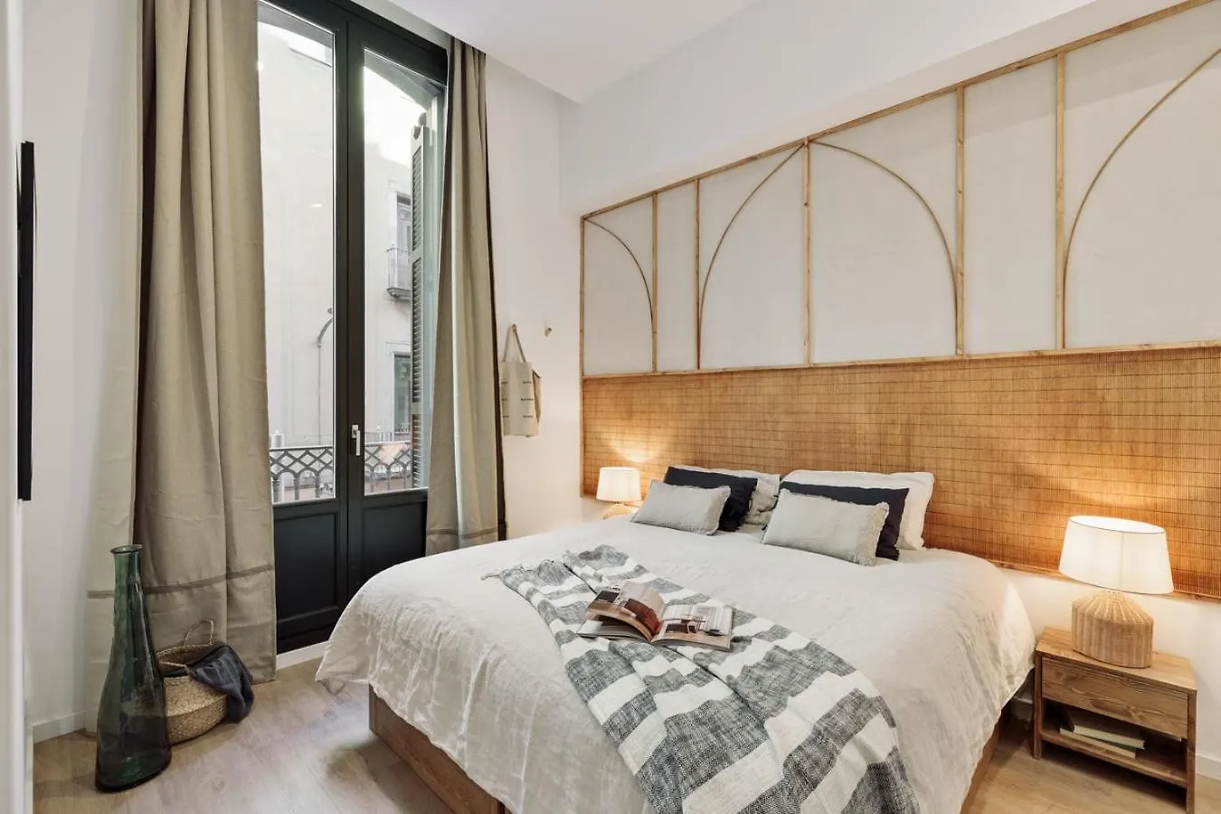 Baronissi - 2 Bedrooms And Terrace In Ciutat Vella 바르셀로나 스페인
