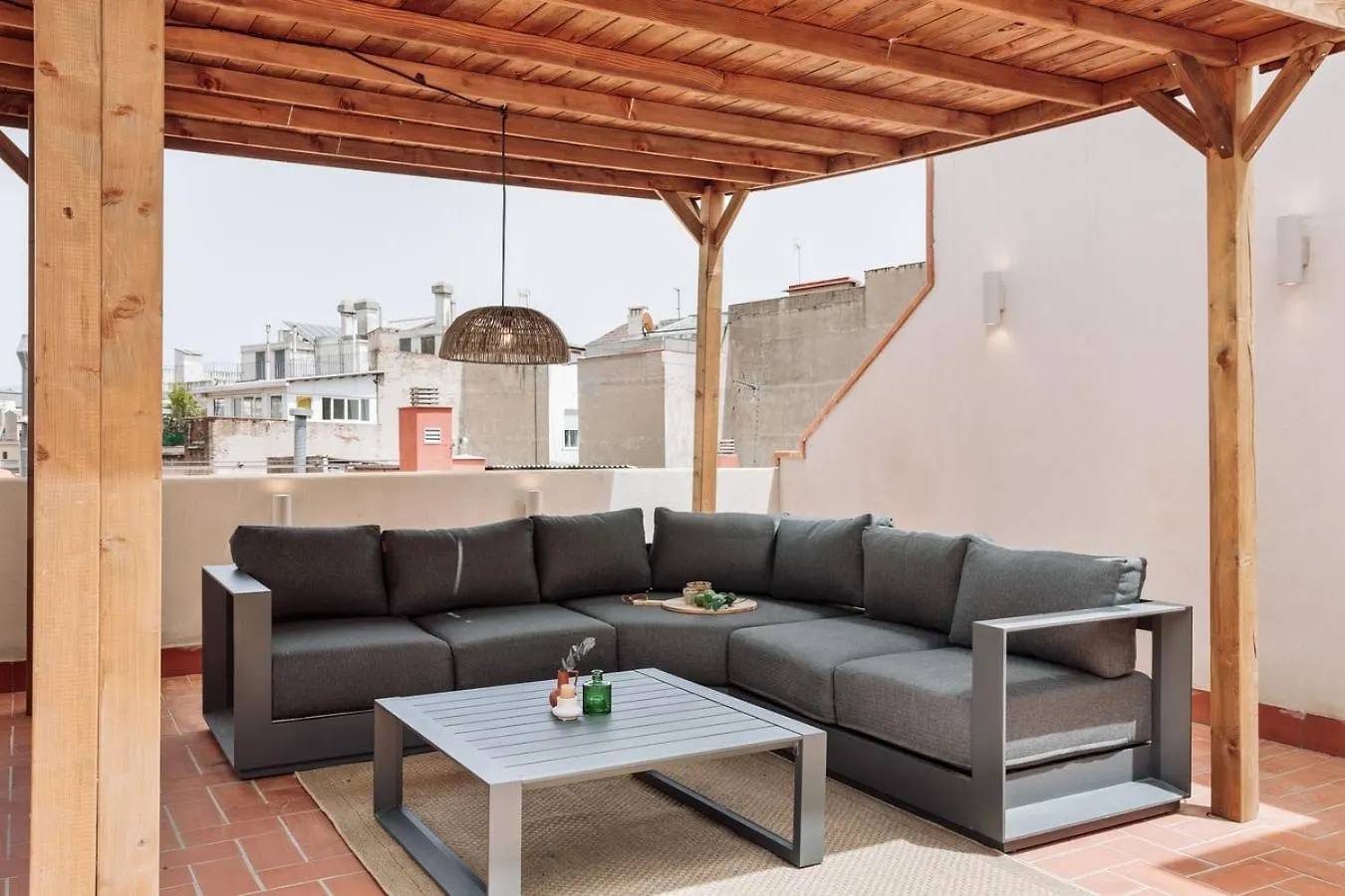 Baronissi - 2 Bedrooms And Terrace In Ciutat Vella Barcelona 0*,  Španělsko