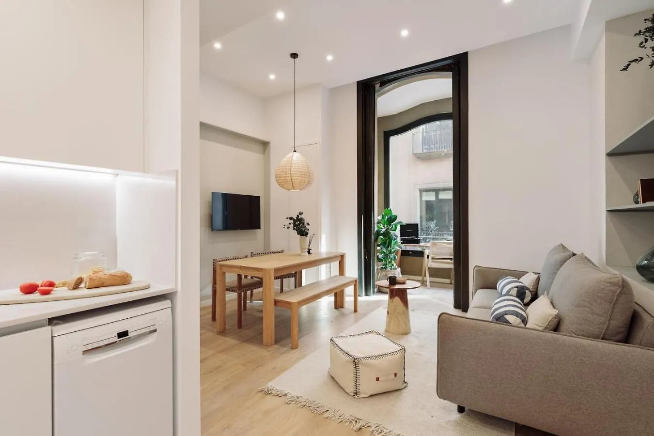 Baronissi - 2 Bedrooms And Terrace In Ciutat Vella Barcelona Apartmán