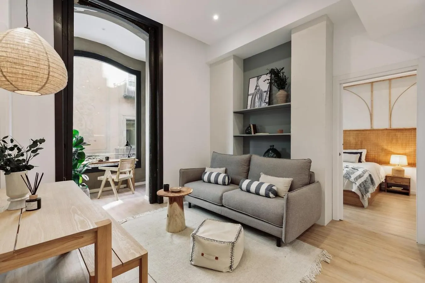 Baronissi - 2 Bedrooms And Terrace In Ciutat Vella Barcelona